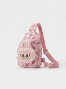 commercial product showcase of bag 202608132342