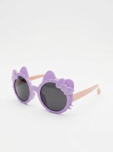 sunglasses on white background 202608092300