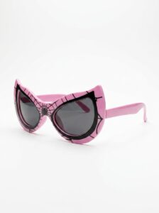 sunglasses showcased on white ba… 202608092153 (3)