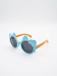 sunglasses showcased on white ba… 202608092301 (1)