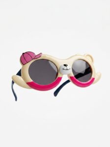sunglasses on white background 202608092210