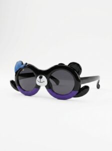sunglasses showcased on white ba… 202608092211 (1)